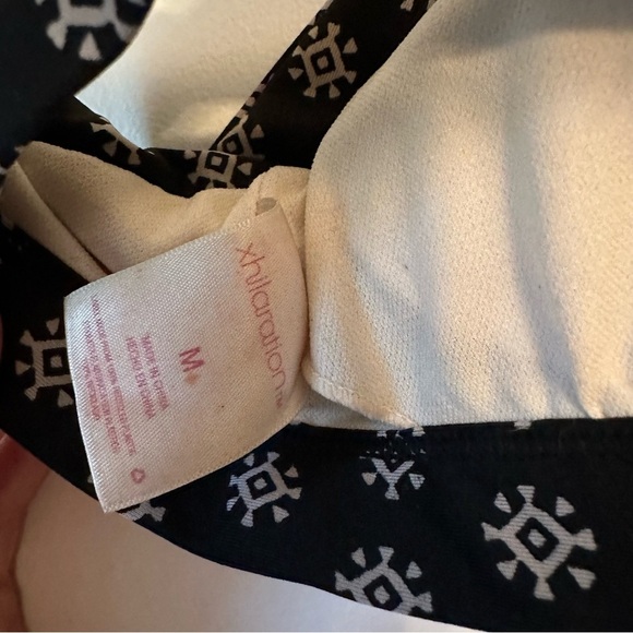 Halter Style Bikini Top - Picture 10 of 10